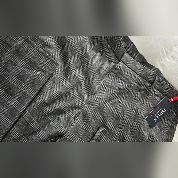 Tommy Hilfiger Pants 40W/30L - Picture 6 of 7